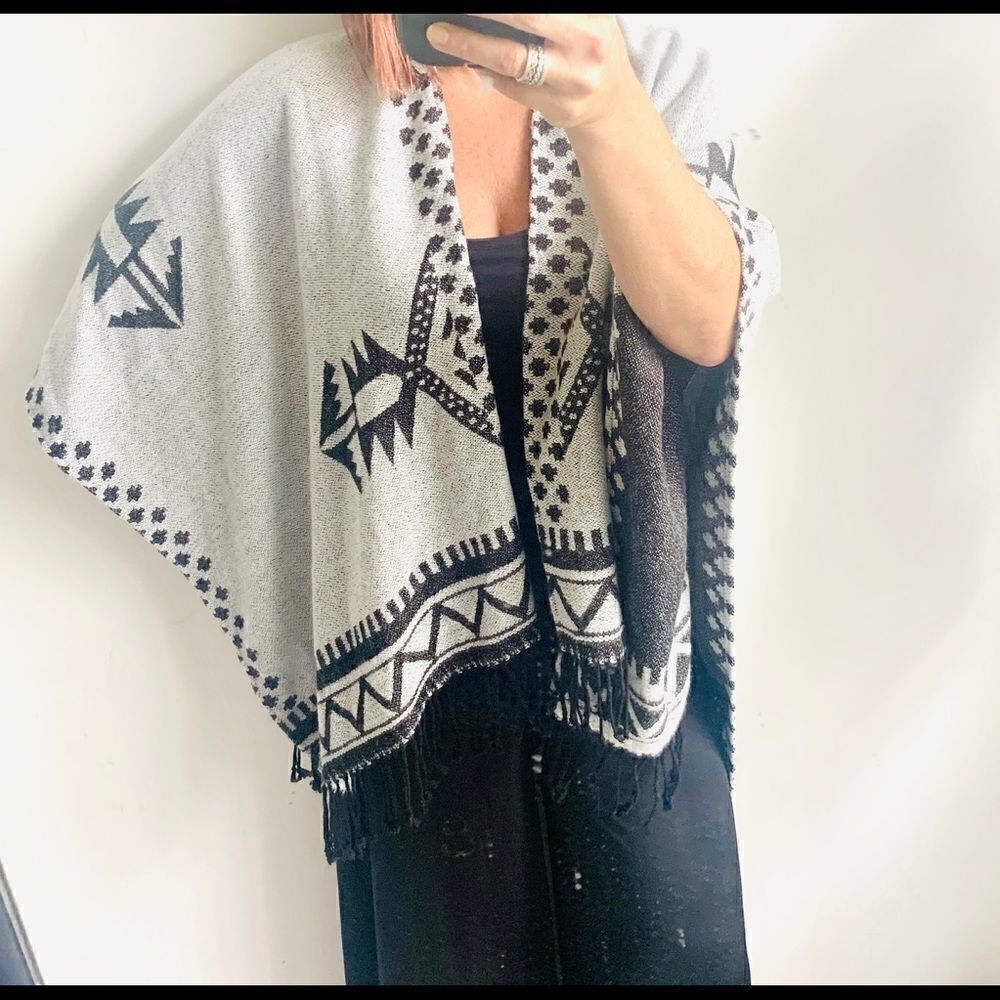 Boho Aztec Fringe Reversible Wrap Shawl - Picture 6 of 8